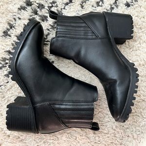 Zara Women’s Black Boot 6114/301/040